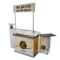 Verkaufsstand mit Kassentisch für Bäcker